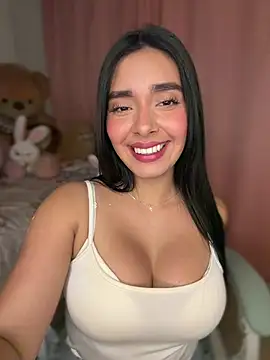 Snapshot of MiaSofia__ chatting on May 16, 4:20 am MiaSofia online show from May 16, 4:20 am