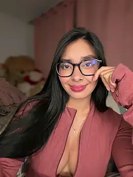 Snapshot of MiaSofia__ chatting on June 7, 2:37 am MiaSofia online show from June 7, 2:37 am
