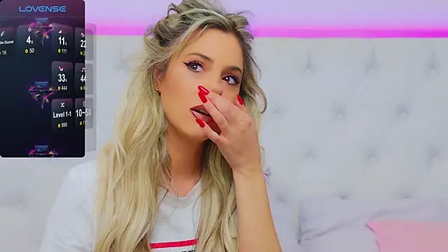 Snapshot of AriannaSins chatting on December 29, 8:15 pm AriannaSins online show from December 29, 8:15 pm