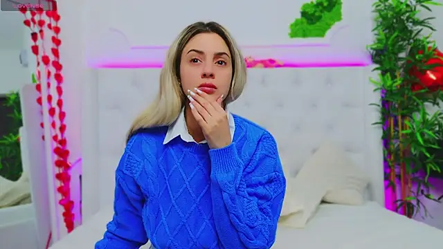 Snapshot of AriannaSins chatting on February 26, 2:03 pm AriannaSins online show from February 26, 2:03 pm