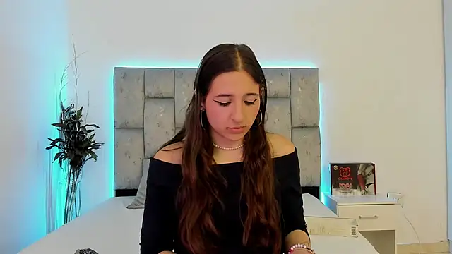 SweetAndSinful online show from November 29, 3:42 am