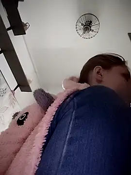 SandyCassie online show from November 17, 12:00 pm