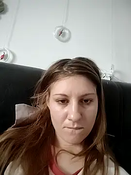 SandyCassie online show from December 4, 7:28 am