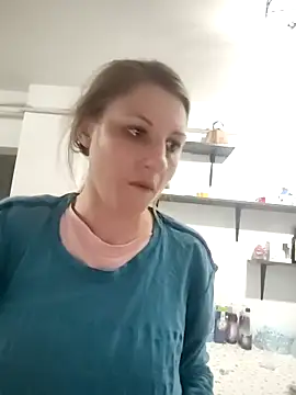 SandyCassie online show from April 13, 5:18 pm