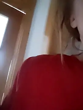 SandyCassie online show from May 4, 7:48 am
