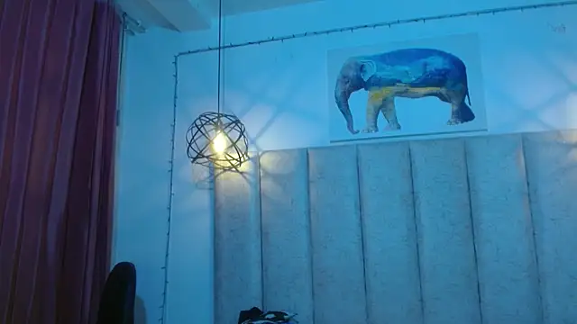 antonella rosecs online show from November 18, 4:28 am