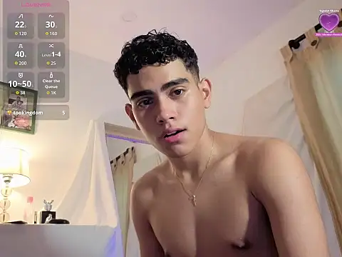 Snapshot of Yamilk101 chatting on December 19, 5:31 pm Yamilk101 online show from December 19, 5:31 pm