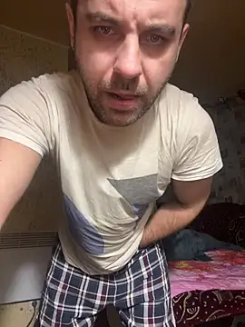 AndyLynn online show from November 12, 3:51 am