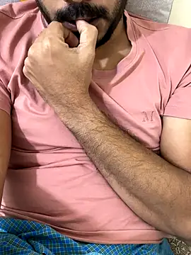 Handsome8677 online show from November 12, 9:03 pm