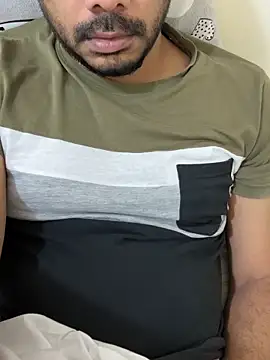 Handsome8677 online show from February 4, 8:25 pm