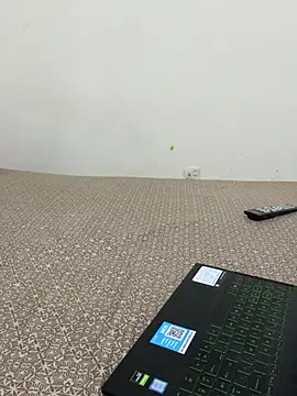 Handsome8677 online show from February 24, 9:18 am