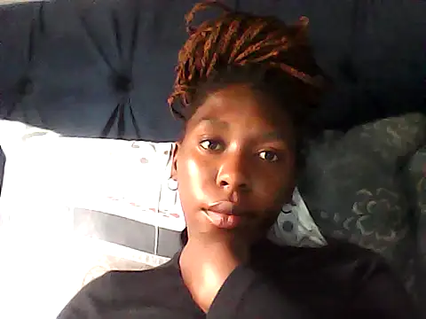 sexysmalldaily04 online show from October 16, 8:37 am