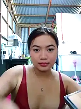 Snapshot of XxxHotCouples4u chatting on November 10, 1:48 am XxxHotCouples4u online show from November 10, 1:48 am