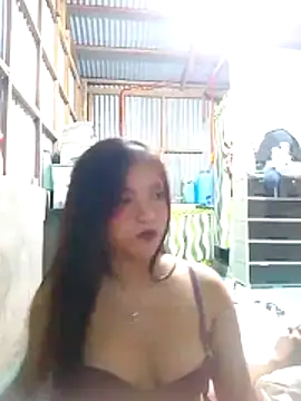 Snapshot of XxxHotCouples4u chatting on November 15, 1:51 pm XxxHotCouples4u online show from November 15, 1:51 pm