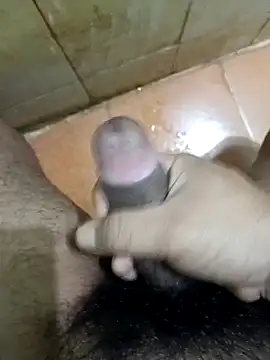 muster121 online show from December 17, 1:39 pm