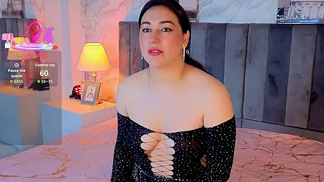 Elizabeth bennett 6 online show from December 18, 12:00 pm