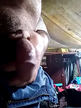 Snapshot of Cogelonregio chatting on February 5, 6:12 pm Cogelonregio online show from February 5, 6:12 pm