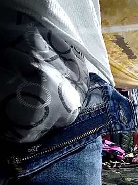 Snapshot of Cogelonregio chatting on April 1, 8:15 am Cogelonregio online show from April 1, 8:15 am