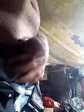 Snapshot of Cogelonregio chatting on April 16, 5:19 am Cogelonregio online show from April 16, 5:19 am