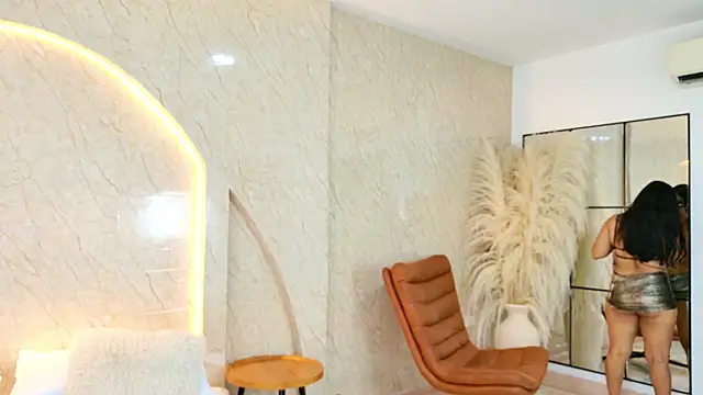 Antonella Russo1 online show from April 6, 1:01 pm