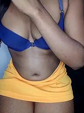 Kavee Girl0 online show from August 3, 3:27 pm