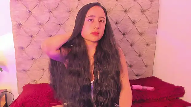 Snapshot of Samanta_Fischer chatting on November 13, 11:31 am Samanta Fischer online show from November 13, 11:31 am