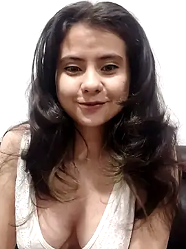 Snapshot of Afroodita_21 chatting on October 23, 9:19 am Afroodita 21 online show from October 23, 9:19 am