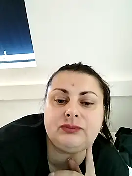 Snapshot of Geeni chatting on October 22, 3:45 pm Geeni online show from October 22, 3:45 pm