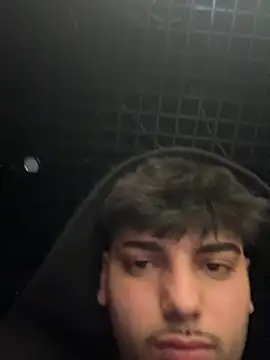 emir343475 online show from April 3, 9:13 pm