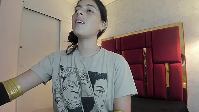 moon winy online show from November 16, 11:49 am