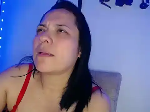 Lia TabooMatureBbw online show from October 27, 11:31 pm