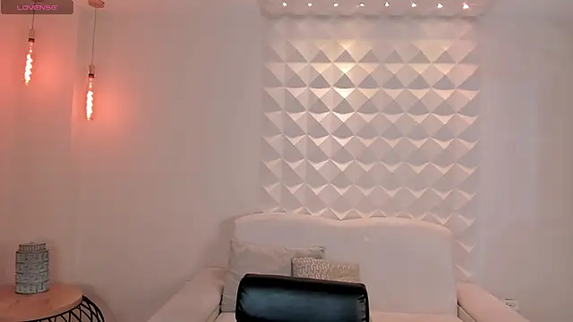 ChristineFord  online show from March 13, 12:34 pm