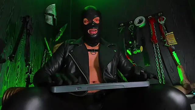 Master Connor BDSM online show from July 15, 10:04 pm