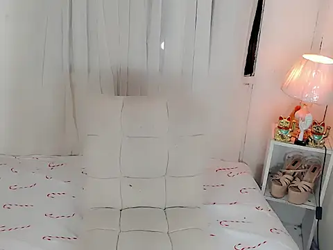 HaileyPresly online show from June 9, 9:54 am