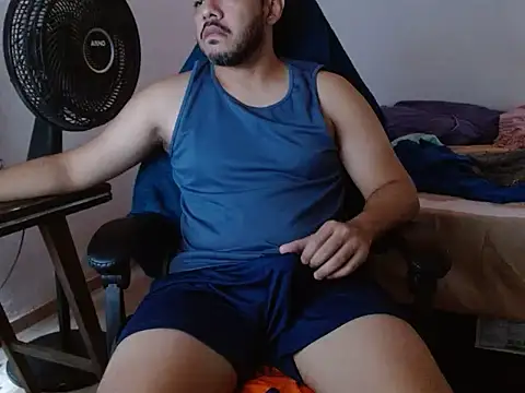 Snapshot of Belzinho32 chatting on February 14, 3:31 pm Belzinho32 online show from February 14, 3:31 pm