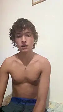 Snapshot of JoelnClouds chatting on February 6, 10:57 pm JoelnClouds online show from February 6, 10:57 pm