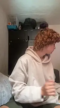 Snapshot of JoelnClouds chatting on February 10, 7:29 pm JoelnClouds online show from February 10, 7:29 pm