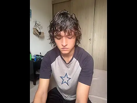 JoelnClouds online show from May 19, 4:35 pm