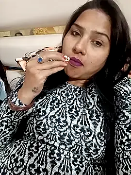 Vanshika1432 online show from November 17, 4:57 pm