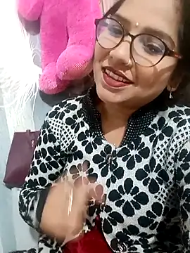 Vanshika1432 online show from November 27, 3:52 am