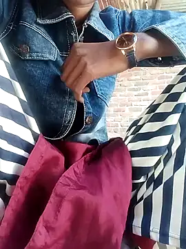 Snapshot of Kareena_rani chatting on December 19, 5:03 am Kareena rani online show from December 19, 5:03 am