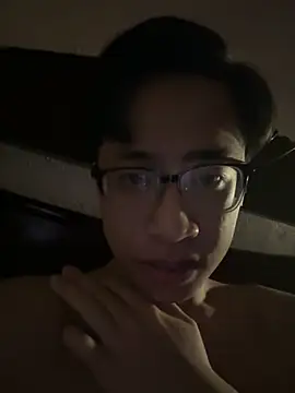 liamhn2k4 online show from February 12, 6:03 pm