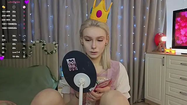 Snapshot of Sunshine_agata chatting on February 16, 4:41 am Sunshine agata online show from February 16, 4:41 am