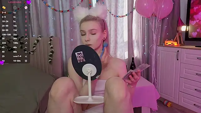 Snapshot of Sunshine_agata chatting on February 28, 4:46 am Sunshine agata online show from February 28, 4:46 am