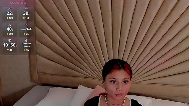 Emma duff online show from December 15, 8:13 pm