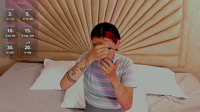 Emma duff online show from December 18, 11:38 am