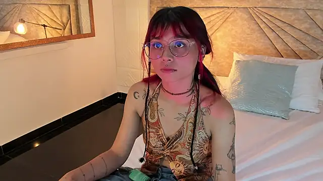 Emma duff online show from March 17, 7:50 pm