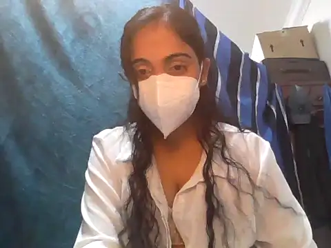 shainiasha1 online show from May 29, 4:16 pm