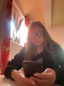 Snapshot of gabriellacali chatting on November 19, 8:25 am gabriellacali online show from November 19, 8:25 am