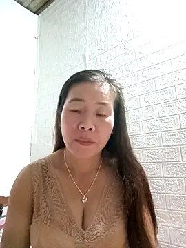 tabby-cat11 online show from November 4, 1:43 pm